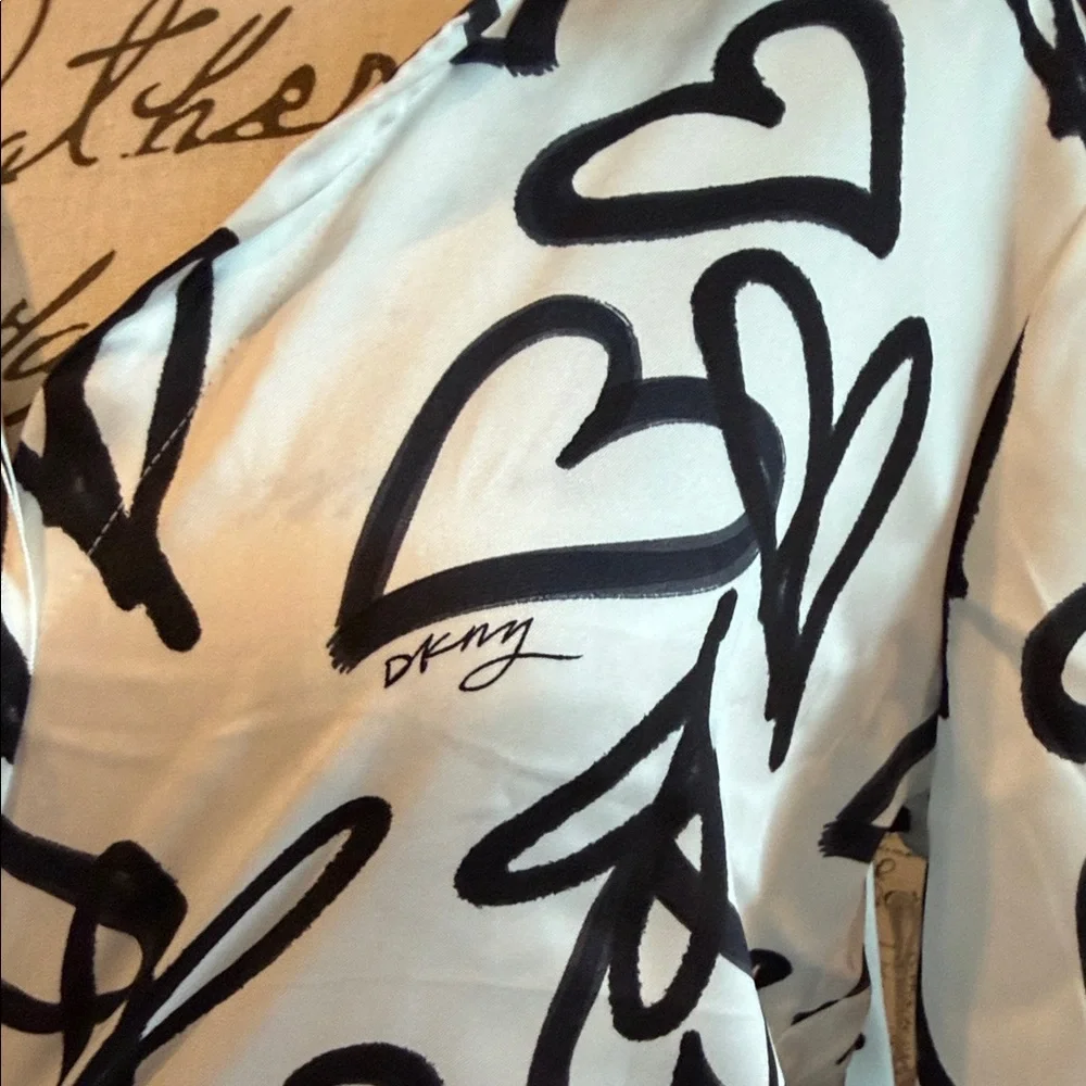 DKNY White and Black Heart Pattern Blouse - Picture 6 of 16